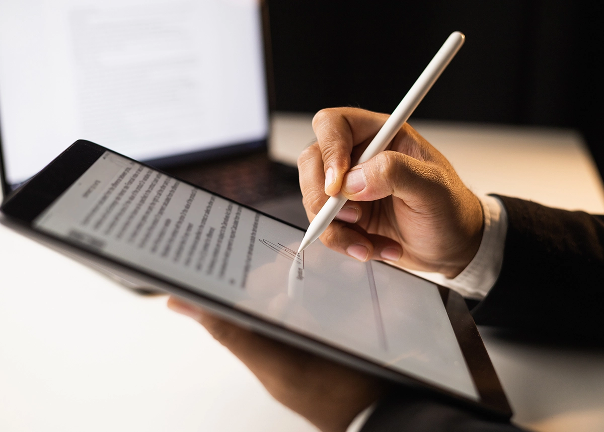 Digitaler Vertrag: Alles über Vorteile und Vorschriften