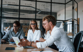 Automatisierte Geschäftsprozesse im ERP nutzen: So entlasten Sie Ihre Teams